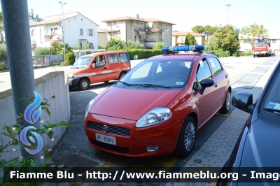 Fiat Grande Punto
Vigili del Fuoco
Comando Provinciale di Forlì Cesena
VF 25012
Parole chiave: Fiat Grande_Punto VF25012