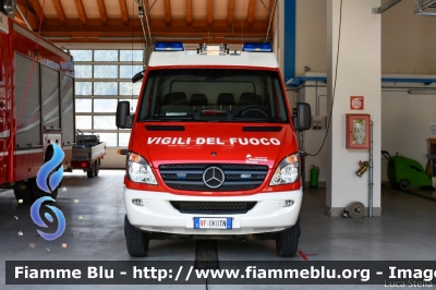 Mercedes-Benz Sprinter 519 4x4 III serie
Vigili del Fuoco
Unione Distrettuale della Val Di Sole
Corpo Volontario di Malè (TN)
Polisoccorso allestimento Brandschutz
VF 0K0 TN
Parole chiave: Mercedes-Benz Sprinter_4x4_IIIserie VF0K0TN