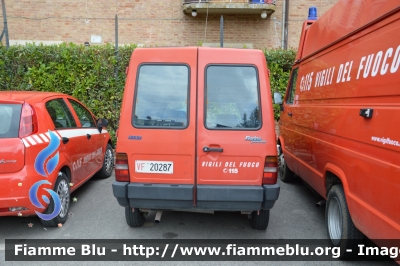 Fiat Fiorino II serie
Vigili del Fuoco
Comando Provinciale di Siena
VF 20287
Parole chiave: Fiat Fiorino_IIserie VF20287