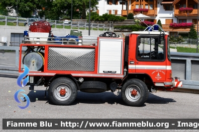 Ozeta 50 4x4 Turbo
Vigili del Fuoco
Unione Distrettuale della Val Di Sole
Corpo Volontario di Malè (TN)
VF B52 TN
Parole chiave: Ozeta 50_4x4_Turbo VFB52TN