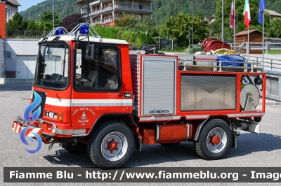 Ozeta 50 4x4 Turbo
Vigili del Fuoco
Unione Distrettuale della Val Di Sole
Corpo Volontario di Malè (TN)
VF B52 TN
Parole chiave: Ozeta 50_4x4_Turbo VFB52TN