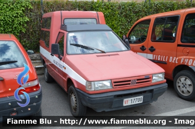 Fiat Fiorino II serie
Vigili del Fuoco
Comando Provinciale di Siena
VF 17770
Parole chiave: Fiat Fiorino_IIserie VF17770