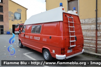 Fiat Ducato I serie
Vigili del Fuoco
Comando Provinciale di Siena
Nucleo Investigativo Antincendio
VF 26988
Parole chiave: Fiat Ducato_Iserie VF26988