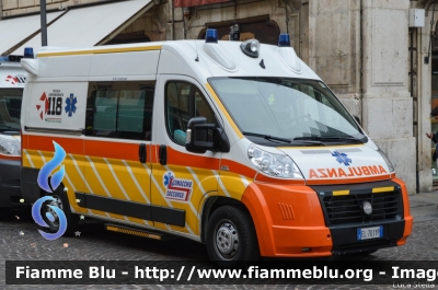 Fiat Ducato X250
Pubblica Assistenza Comacchio Soccorso
Mezzo in convenzione
118 Ferrara Soccorso
 Allestimento Alea
Parole chiave: Fiat Ducato_X250 Ambulanza