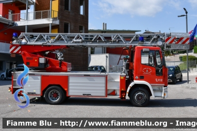 Iveco EuroCargo 120E21 I serie
Vigili del Fuoco
Unione Distrettuale della Val Di Sole
Veicolo ospitato dal corpo di Malè (TN)
Allestimento Iveco-Magirus
VF B53 TN
Parole chiave: Iveco EuroCargo_120E21_Iserie VFB53TN