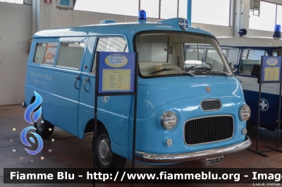 Fiat 1100 T
Croce Bianca Milano
Sezione di Paullo
Autoparco Storico
Parole chiave: Fiat 1100_T Ambulanza Reas_2017