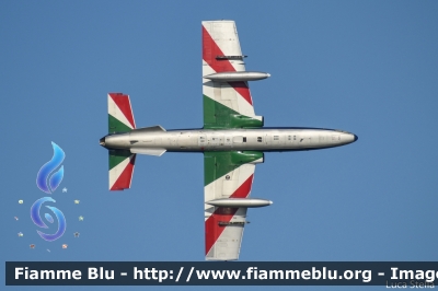 Aermacchi MB339PAN
Aeronautica Militare Italiana
313° Gruppo Addestramento Acrobatico
Stagione esibizioni 2022
Air Show Comacchio FE
Parole chiave: Aermacchi MB339PAN Comacchio_Air_Show_2022