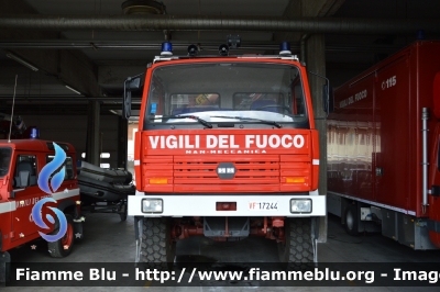 Man-Meccanica F99 4x4
Vigili del Fuoco
Comando Provinciale di Rovigo
AllestimentoCalabrese
VF 17244
Parole chiave: Man-Meccanica F99_4x4 VF17244