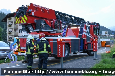 Scania P320
Vigili del Fuoco
Unione Distrettuale di Fassa
Assegnata al corpo di Pozza di Fassa (TN)
Allestimento Rosenbauer
VF 4W5 TN
Parole chiave: Scania P320 VF4W5TN