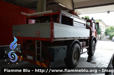 Man-Meccanica F99 4x4
Vigili del Fuoco
Comando Provinciale di Rovigo
AllestimentoCalabrese
VF 17244
Parole chiave: Man-Meccanica F99_4x4 VF17244