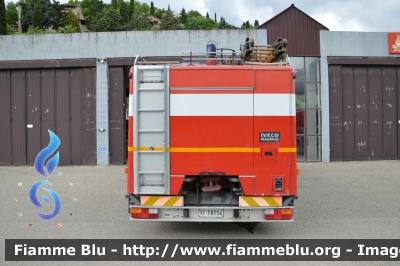 Iveco EuroTech 190E27
Vigili del Fuoco
Comando Provinciale di Siena
Distaccamento Permanente di Poggibonsi
AutoPompaSerbatoio allestimento Iveco-Magirus
VF 18154
Parole chiave: Iveco EuroTech_190E27 VF18154