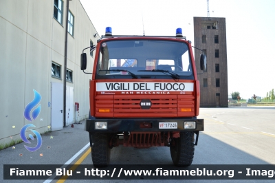 Man-Meccanica F99 4x4
Vigili del Fuoco
Comando Provinciale di Ferrara
Modulo AIB Fortini
Gru Effer
VF 17246
Parole chiave: Man-Meccanica F99_4x4 VF17246