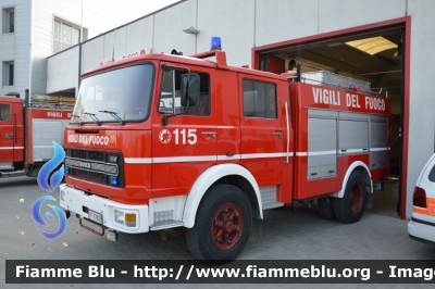 Iveco 160
Vigili del Fuoco
Comndo Provinciale di Ferrara
Distaccamento Volontario di Copparo
AutoPompaSerbatoio allestimento Baribbi
VF 11802
Parole chiave: Iveco 160 VF11802