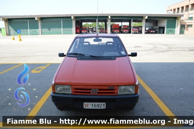 Fiat Uno II serie
Vigili del Fuoco
Comando Provinciale di Ferrara
VF 16923
Parole chiave: Fiat Uno_IIserie VF16923