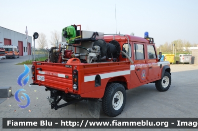 Land Rover Defender 130
Vigili del Fuoco
Comndo Provinciale di Ferrara
Distaccamento Volontario di Copparo
VF 25481
Parole chiave: Land-Rover Defender_130 VF25481