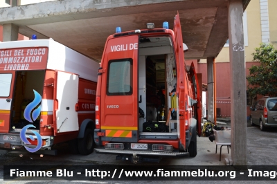 Iveco Daily IV serie
Vigili del Fuoco
Comando Provinciale di Livorno 
Nucleo Soccorso Subacqueo Acquatico
Allestimento Elevox
VF25254
Parole chiave: Iveco Daily_IVserie VF25254