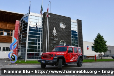 Jeep Wrangler Rubicon Limited
Vigili del Fuoco
Unione distrettuale di Cles
Corpo Volontario di Cles (TN)
VF 7L8 TN
Parole chiave: Jeep Wrangler_Rubicon_Limited VF7L8TN