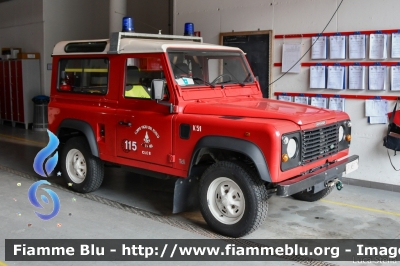 Land-Rover Defender 90
Vigili del Fuoco
Unione Distrettuale di Cles
Corpo Volontario di Cles (TN)
VF K51 TN
Parole chiave: Land-Rover Defender_90 VFK51TN