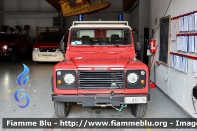 Land-Rover Defender 90
Vigili del Fuoco
Unione Distrettuale di Cles
Corpo Volontario di Cles (TN)
VF K51 TN
Parole chiave: Land-Rover Defender_90 VFK51TN