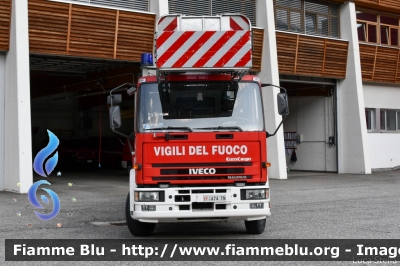 Iveco EuroCargo 120E21 I serie
Vigili del Fuoco
Unione Distrettuale di Cles (TN)
Veicolo ospitato dal Corpo di Cles
AutoScala da 24 metri allestimento Iveco-Magirus
VF A74 TN
Parole chiave: Iveco EuroCargo_120E21_Iserie VFA72TN