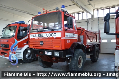 Man-Meccanica F99 4x4
Vigili del Fuoco
Comando Provinciale di Rovigo
Distaccamento Permanente di Castelmassa
VF 17290
Parole chiave: Man-Meccanica F99_4x4 VF17290