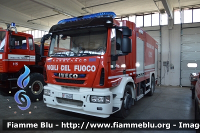 Iveco EuroCargo 180E30 III serie
Vigili del Fuoco
Comando Provinciale di Rovigo
Distaccamento Permanente di Castelmassa
AutoBottePompa allestimento Iveco-Magirus
VF 26469
Parole chiave: Iveco EuroCargo_180E30_IIIserie VF26469