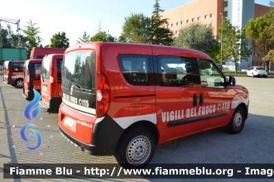 Fiat Doblò III serie
Vigili del Fuoco
Comando Provinciale di Firenze
VF 25921
Parole chiave: Fiat Doblò_IIIserie VF25921