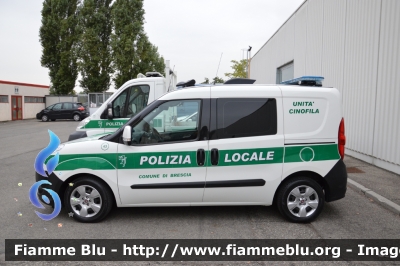 Fiat Doblò III serie
Polizia Locale
Comune di Brescia
Unità cinofila
POLIZIA LOCALE YA 878 AC
Parole chiave: Fiat Doblò_IIIserie POLIZIALOCALEYA878AC Reas_2013