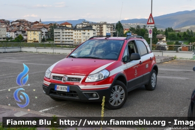 Fiat Sedici restyle
Vigili del Fuoco
Unione Distrettuale di Cles
Corpo Volontario di Cles (TN)
VF 0K8 TN
Parole chiave: Fiat Sedici_restyle VF0K8TN