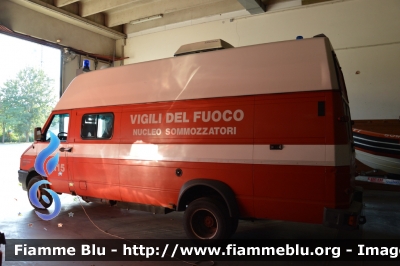 Iveco Daily II Serie
Vigili del Fuoco
Comando Provinciale di Ravenna
N.S.S.A. Ravenna
VF 20887
Parole chiave: Iveco Daily_IISerie VF20887