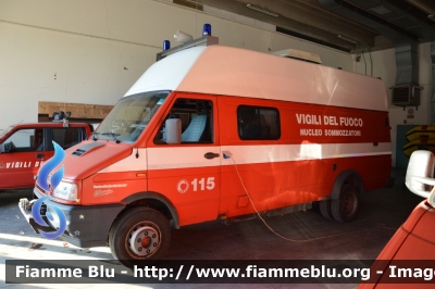 Iveco Daily II Serie
Vigili del Fuoco
Comando Provinciale di Ravenna
N.S.S.A. Ravenna
VF 20887
Parole chiave: Iveco Daily_IISerie VF20887