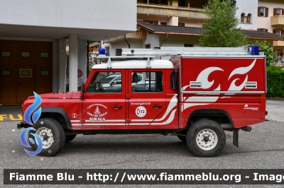  Land Rover Defender 130
Vigili del Fuoco
Unione distrettuale di Fassa
Corpo Volontario di Soraga (TN)
Allestimento Brandschutz
VF G10 TN
Parole chiave:  Land-Rover Defender_ 30 VFG10TN