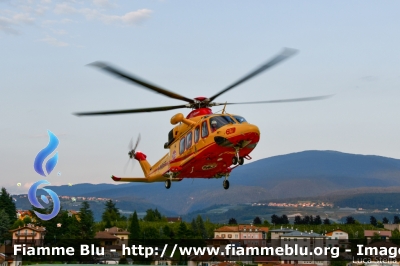 Agusta Westland AW139
Vigili del Fuoco
Corpo Permanente di Trento
Nucleo Elicotteri
I-NOST
Parole chiave: Agusta-Westland AW139 I-NOST