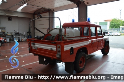 Land Rover Defender 130
Vigili del Fuoco
Comando Provinciale di Livorno
Distaccamento Permanente di Cecina
VF 18402
Parole chiave: Land-Rover Defender_130 VF18402