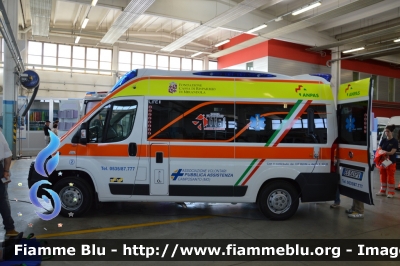 Fiat Ducato X250
Associazione Volontaria 
Pubblica Assistenza Camposanto (MO)
Allestimento Aricar Life
Open Day Aricar
Parole chiave: Fiat Ducato_X250 Ambulòanza Open_Day_Aricar