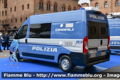 Fiat Ducato X290 restyle
Polizia di Stato
Unità Cinofile
POLIZIA M7539
Festa della Polizia 2023
Parole chiave: Fiat Ducato_X290_restyle POLIZIAM7539 Festa_della_Polizia_2023