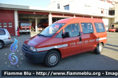 Fiat Scudo I serie
Vigili del Fuoco
Comando Provinciale di Bologna
VF 21913
Parole chiave: Fiat Scudo_Iserie VF21935 Santa_Barbara_VVF_2013