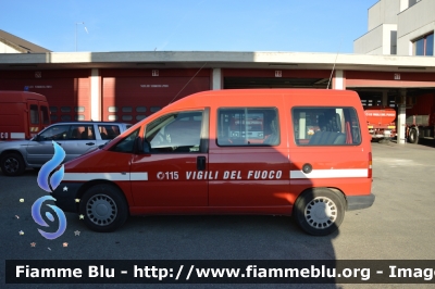 Fiat Scudo I serie
Vigili del Fuoco
Comando Provinciale di Bologna
VF 21913
Parole chiave: Fiat Scudo_Iserie VF21935 Santa_Barbara_VVF_2013