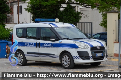 Fiat Doblò III serie
Polizia Municipale Unione dei Comuni
di Copparo, Riva del Po e Tresignana
Allestimento Focaccia
POLIZIA LOCALE YA 035 AR
Parole chiave: Fiat Doblò_IIIserie POLIZIALOCALEYA035AR