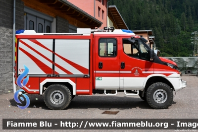 Iveco Daily 4x4 VI serie
Vigili del Fuoco
Unione Distrettuale della Val Di Sole
Corpo Volontario di Ossana (TN)
Allestimento Fulmix
VF 4L8 TN
Parole chiave: Iveco Daily_4x4_VIserie VF4L8TN