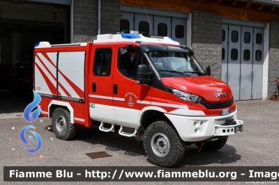 Iveco Daily 4x4 VI serie
Vigili del Fuoco
Unione Distrettuale della Val Di Sole
Corpo Volontario di Ossana (TN)
Allestimento Fulmix
VF 4L8 TN
Parole chiave: Iveco Daily_4x4_VIserie VF4L8TN