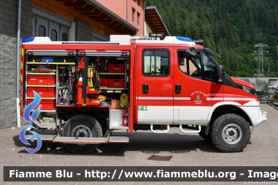 Iveco Daily 4x4 VI serie
Vigili del Fuoco
Unione Distrettuale della Val Di Sole
Corpo Volontario di Ossana (TN)
Allestimento Fulmix
VF 4L8 TN
Parole chiave: Iveco Daily_4x4_VIserie VF4L8TN