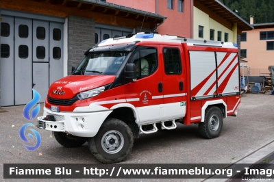 Iveco Daily 4x4 VI serie
Vigili del Fuoco
Unione Distrettuale della Val Di Sole
Corpo Volontario di Ossana (TN)
Allestimento Fulmix
VF 4L8 TN
Parole chiave: Iveco Daily_4x4_VIserie VF4L8TN