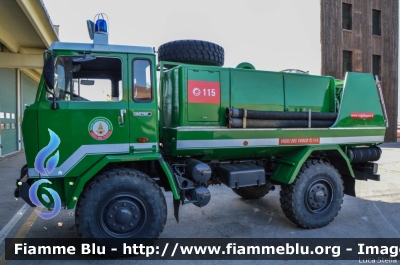 Iveco OM 75P
Vigili del Fuoco
Comando Provinciale di Ferrara
Allestimento Baribbi
Ex Corpo Forestale dello Stato
VF 28160
Parole chiave: Iveco OM 75P VF28160