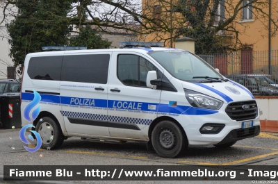 Ford Transit Custom
Polizia Locale Unione dei Comuni
di Copparo, Tresignana, Riva del Po
POLIZIA LOCALE YA 118 AV
Parole chiave: Ford Transit_Custom  POLIZIALOCALEYA118AV