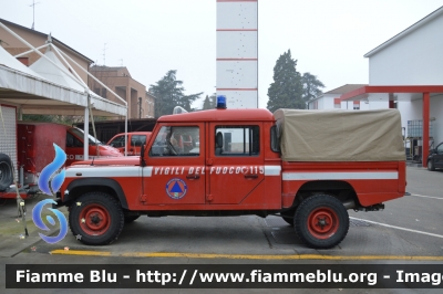 Land Rover Defender 130
Vigili del Fuoco
Comando Provinciale di Reggio Emilia
VF 22668

Si ringrazia il Comandante e tutto il 
personale del Comando per la 
disponibilità e la collaborazione
Parole chiave: Land-Rover Defender_130 VF22668