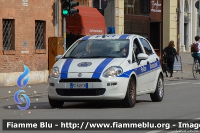 Fiat Punto VI serie
Polizia Municipale Ferrara
Auto 22
Parole chiave: Fiat Punto_VIserie