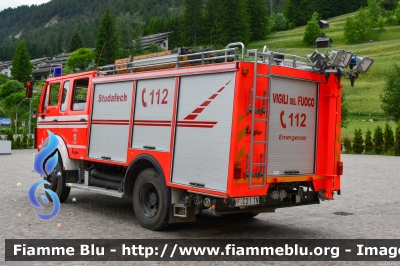 Mercedes-Benz 1222
Vigili del Fuoco
Unione Distrettuale di Fassa
Corpo di Pozza di Fassa (TN)
Allestimento Ziegler
VF C21 TN
Parole chiave: Mercedes-Benz 1222 VFC21TN