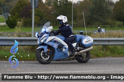 Yamaha FJR 1300 II serie
Polizia di Stato
Polizia Stradale
Allestimento Elevox
in scorta al Giro d'Italia 2020
Parole chiave: Yamaha FJR_1300_IIserie Giro_D_Italia_2020