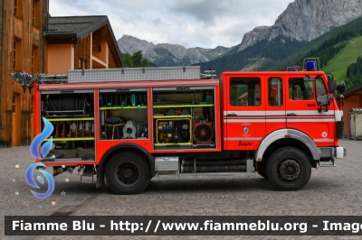 Mercedes-Benz 1222
Vigili del Fuoco
Unione Distrettuale di Fassa
Corpo di Pozza di Fassa (TN)
Allestimento Ziegler
VF C21 TN
Parole chiave: Mercedes-Benz 1222 VFC21TN